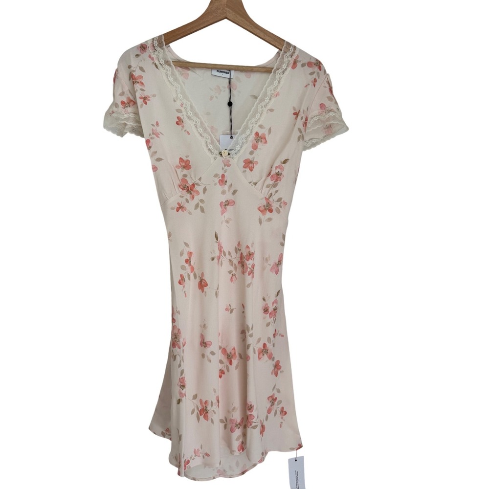 Rumored Essex Mini Dress Whisper Floral Lace Trim V-Neck Cream Pink Large NWT - Picture 4 of 10